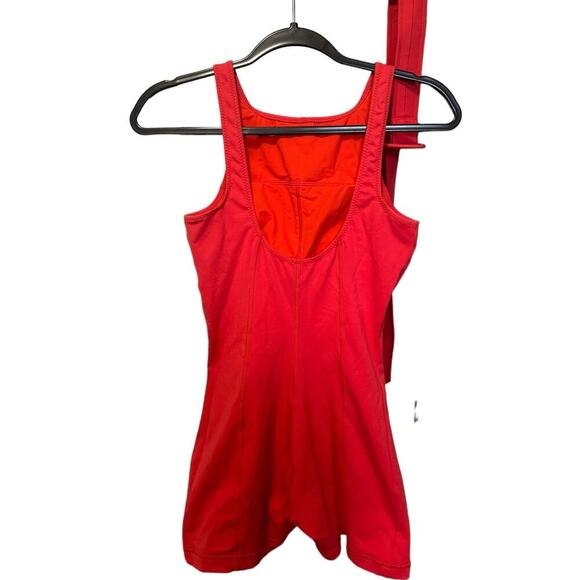 Gigi C Sport NWOT The Gia Belted Romper Open Back 90s Style In Coral Size Medium - Picture 6 of 10